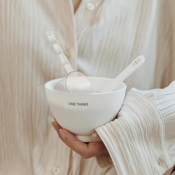 ONE THING Modeling Mask Silicone Mixing Bowl & Spatula & Measuring Cup Set 1 Count White | Facial Tool Kit for Modeling Clay Mud Peel Off Mask, Reusable Stick, Large Size Cup, Durable, Easy to Clean