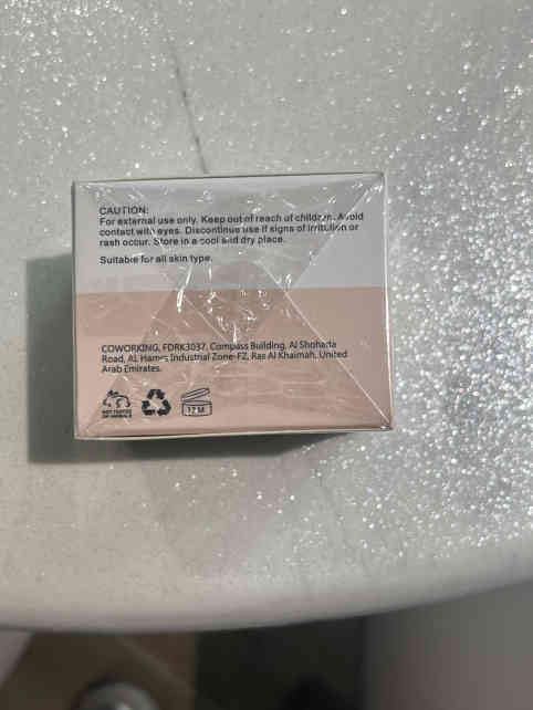 Ras Age Defying Retinol for Face, Plums out Fine Lines, Reduces Large Pores, Detoxify Skin from Free Redicals, Gives youthful Look, With Vitamin B3, Rose Extract, Chamomile, Centella Asiatica 50ml