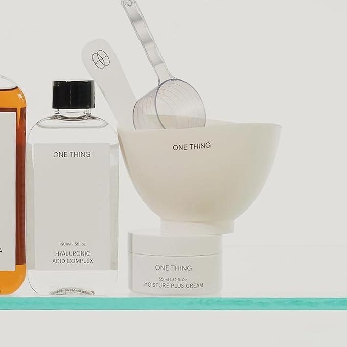 ONE THING Modeling Mask Silicone Mixing Bowl & Spatula & Measuring Cup Set 1 Count White | Facial Tool Kit for Modeling Clay Mud Peel Off Mask, Reusable Stick, Large Size Cup, Durable, Easy to Clean