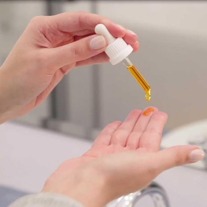 Kosmea Revive Illuminating Essence Hydrating Face Oil for All Skin Types 10ml Superfine Facial Oil | Vitamin C Oil for Face | Organic Face Oil | Daily Routine Face Care Kit