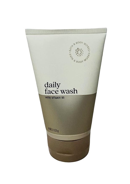 Bath and Body Works Face Essentials Daily Face Wash With Vitamin B5 4 Ounces