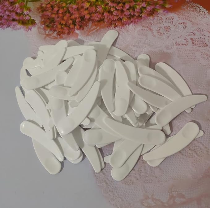 Ebonee 100 Pcs Mini Curved Cosmetic Spatula Scoop, Reusable Makeup Face Mask Spoon for Cream, Lotions, Moisturizers (White)