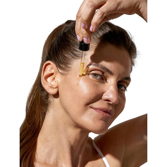 OIO The Future Is Bright Facial Oil with Vitamin C – Hydrating Face Oil with 15% Vitamin C, Organic Cold-Pressed Oils, Milk Thistle, Rosehip & Cranberry Seed Oils Fragrance-Free, 30ml