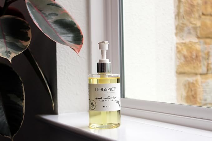 Spiced Vanilla Massage Oil with Warming Cinnamon, Made with Non-Sticky Plant-Based Oils That Leave The Skin Smooth