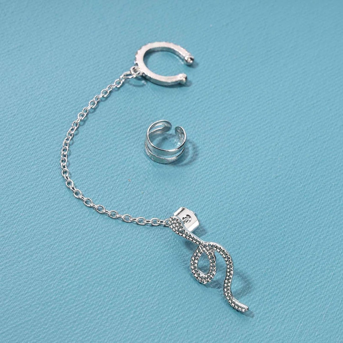 Punk Snake Cuff Chain Earrings Gold Serpent Cartilage Earrings Snake Ear Wrap Earrings Gothic Snake Helix Chain Earrings Gold Long Chain Earrings Jewelry for Women and Girls