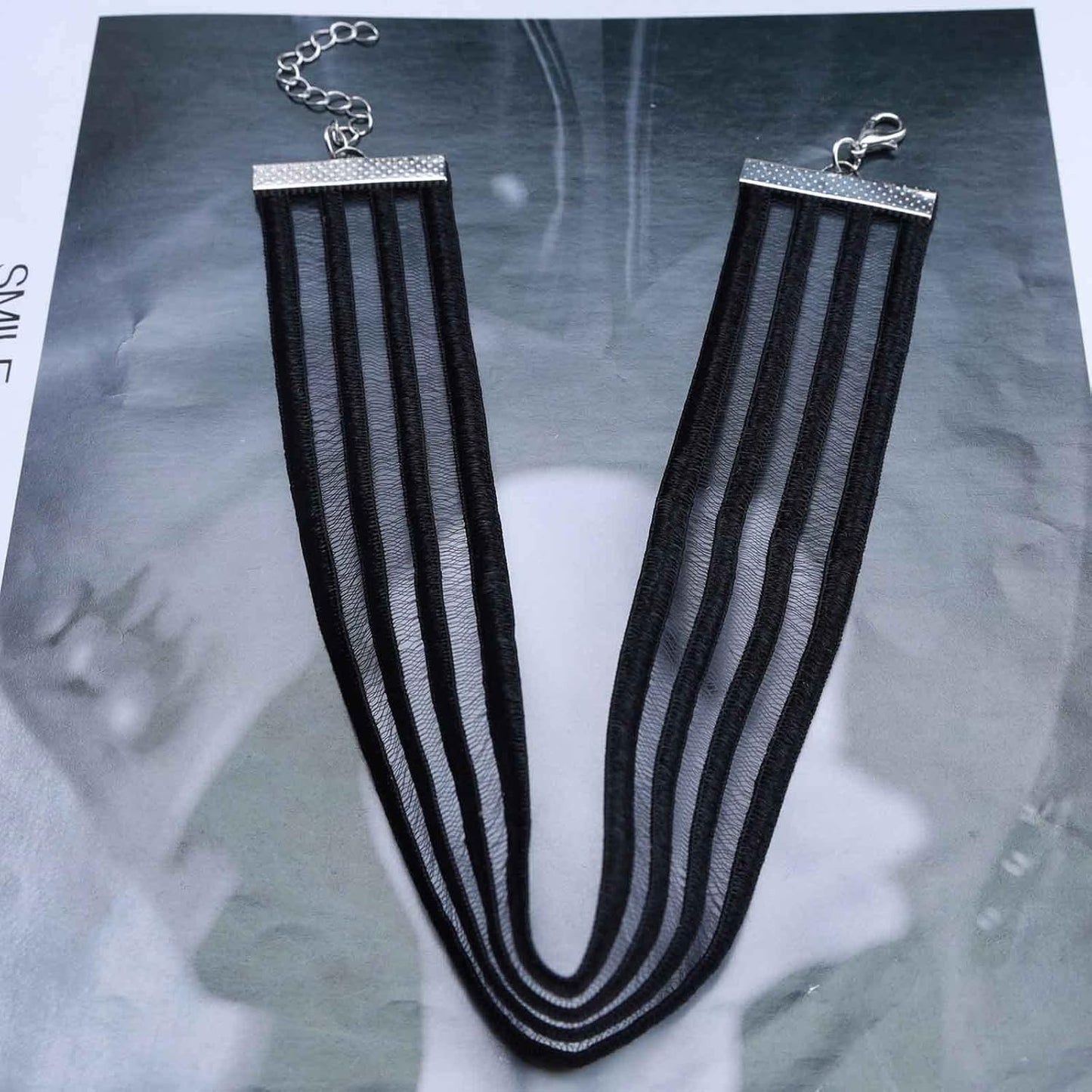 Bohemia Lace Choker Necklace Short Black Organza Necklace Gothic Wide Black Collar Necklace Punk Tattoo Choker Chain Necklace Jewelry for Women and Girls Gifts