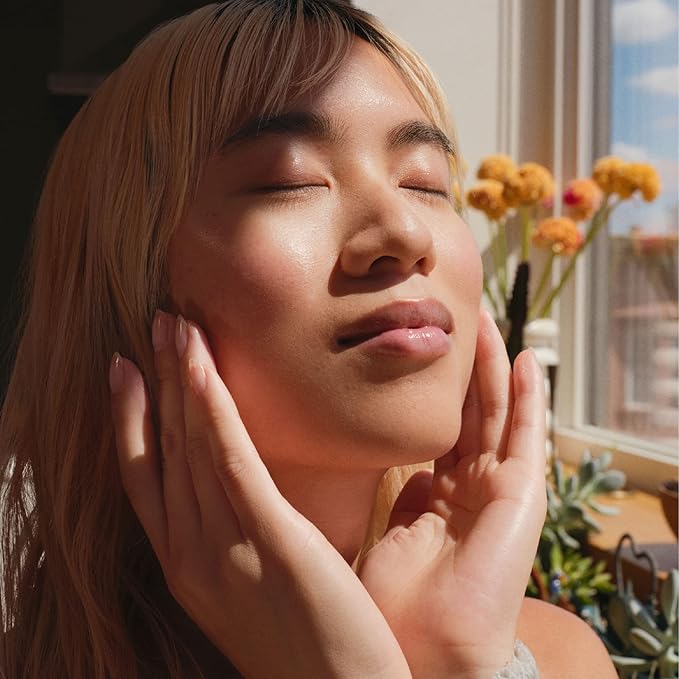 hers Effortless Glow Face Oil - Anti Aging Facial Oil for Glowing Skin - Softens, Hydrates, Smoothes Wrinkles - Contains Jojoba Oil, Tea Tree Oil, Rosehip - 1 fl Oz